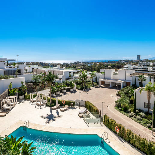 Penthouse mit Meer- und Bergblick in einer 5-Sterne-Wohnanlage