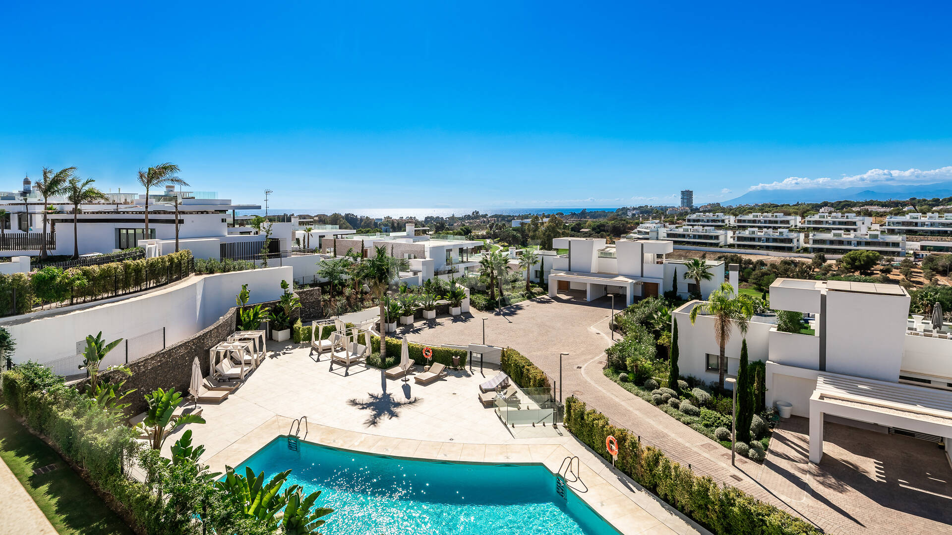 Penthouse with Sea & Mountain Views in 5-Star Community