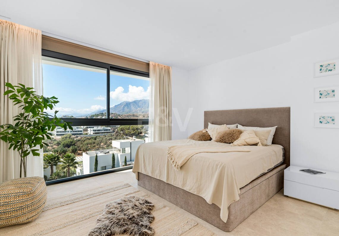 Penthouse avec Mer & Montagne Vues dans la communauté 5 étoiles