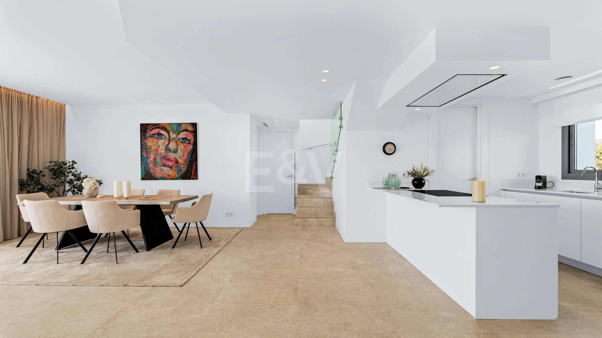 Penthouse with Sea & Mountain Views in 5-Star Community