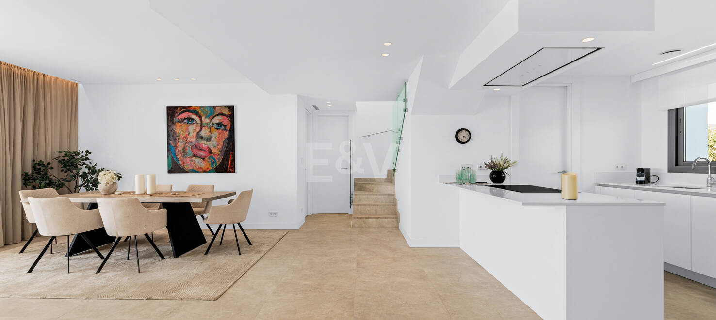 Penthouse mit Meer- und Bergblick in einer 5-Sterne-Wohnanlage