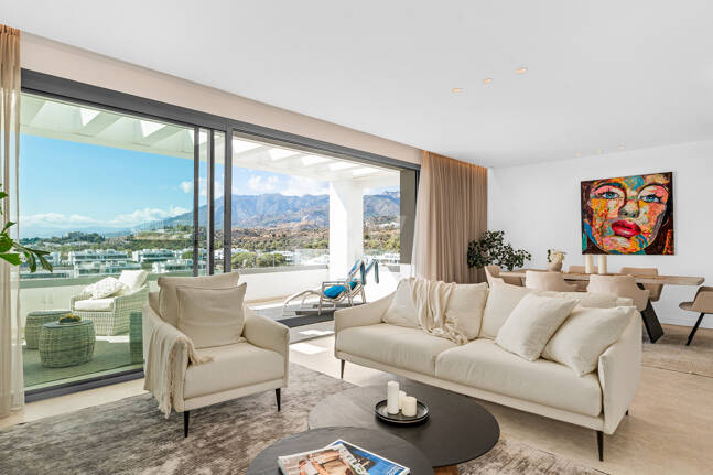 Penthouse with Sea & Mountain Views in 5-Star Community