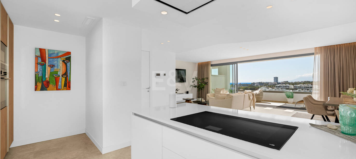 Penthouse mit Meer- und Bergblick in einer 5-Sterne-Wohnanlage
