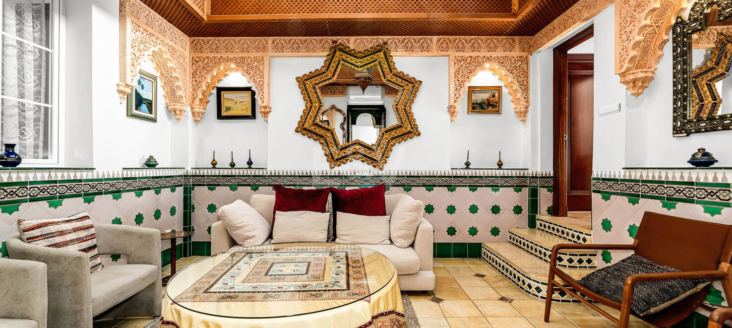 Spacious Frontline Beach Villa with Direct Access to the Beach