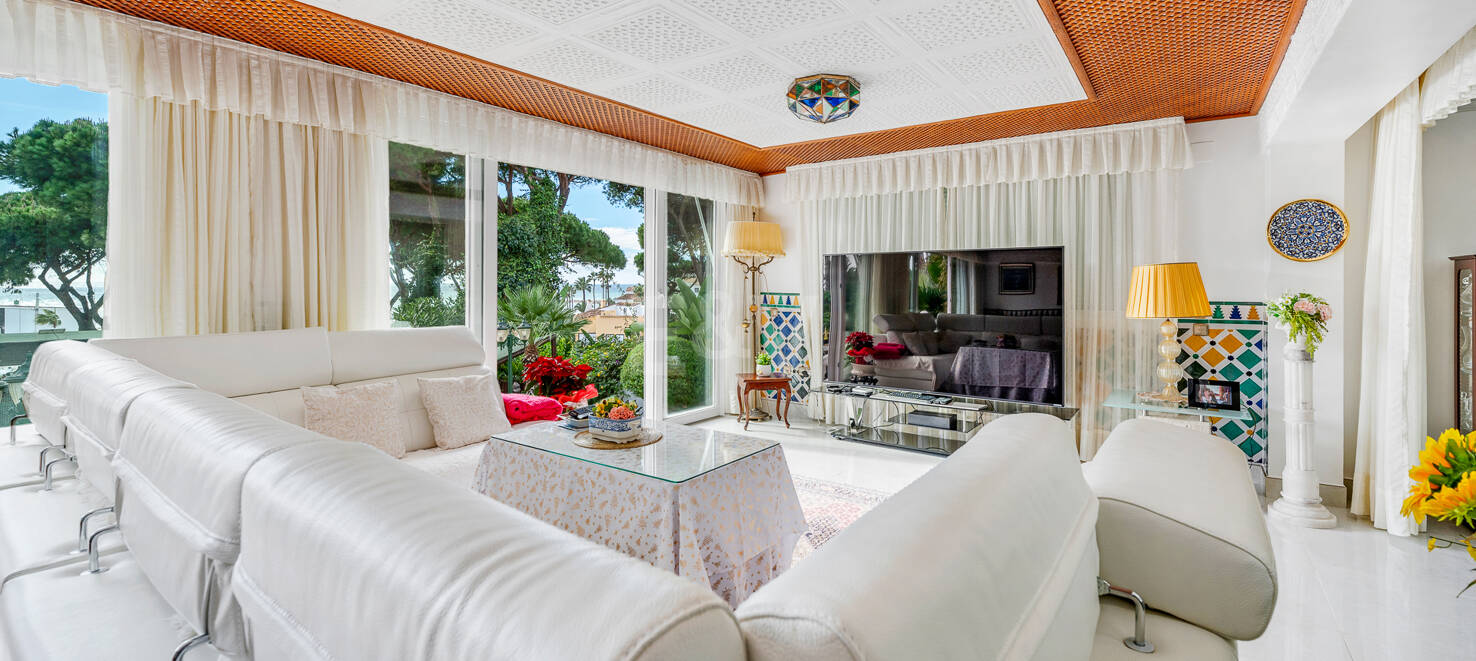 Villa avec accès privé à la plage et à la marina de Cabopino