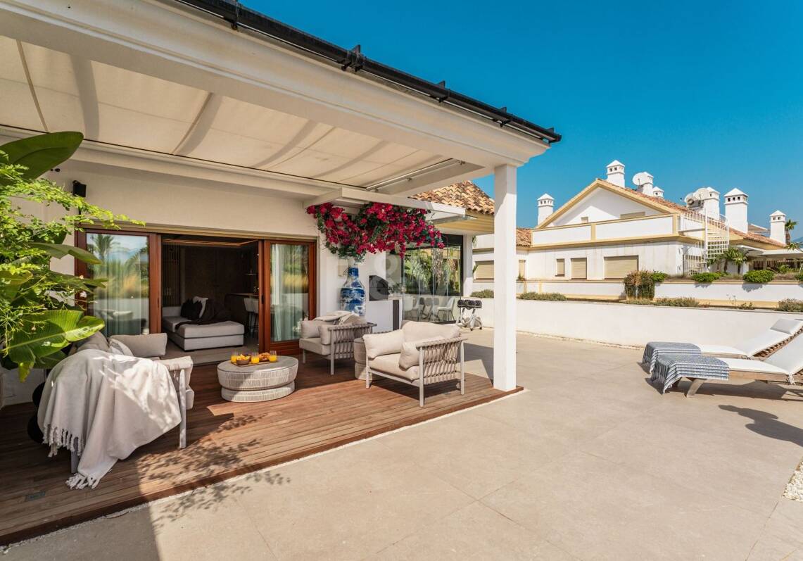 Penthouse Duplex avec vues sur La Concha à Lomas del Rey