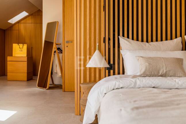 Duplex Penthouse with La Concha Views in Lomas del Rey