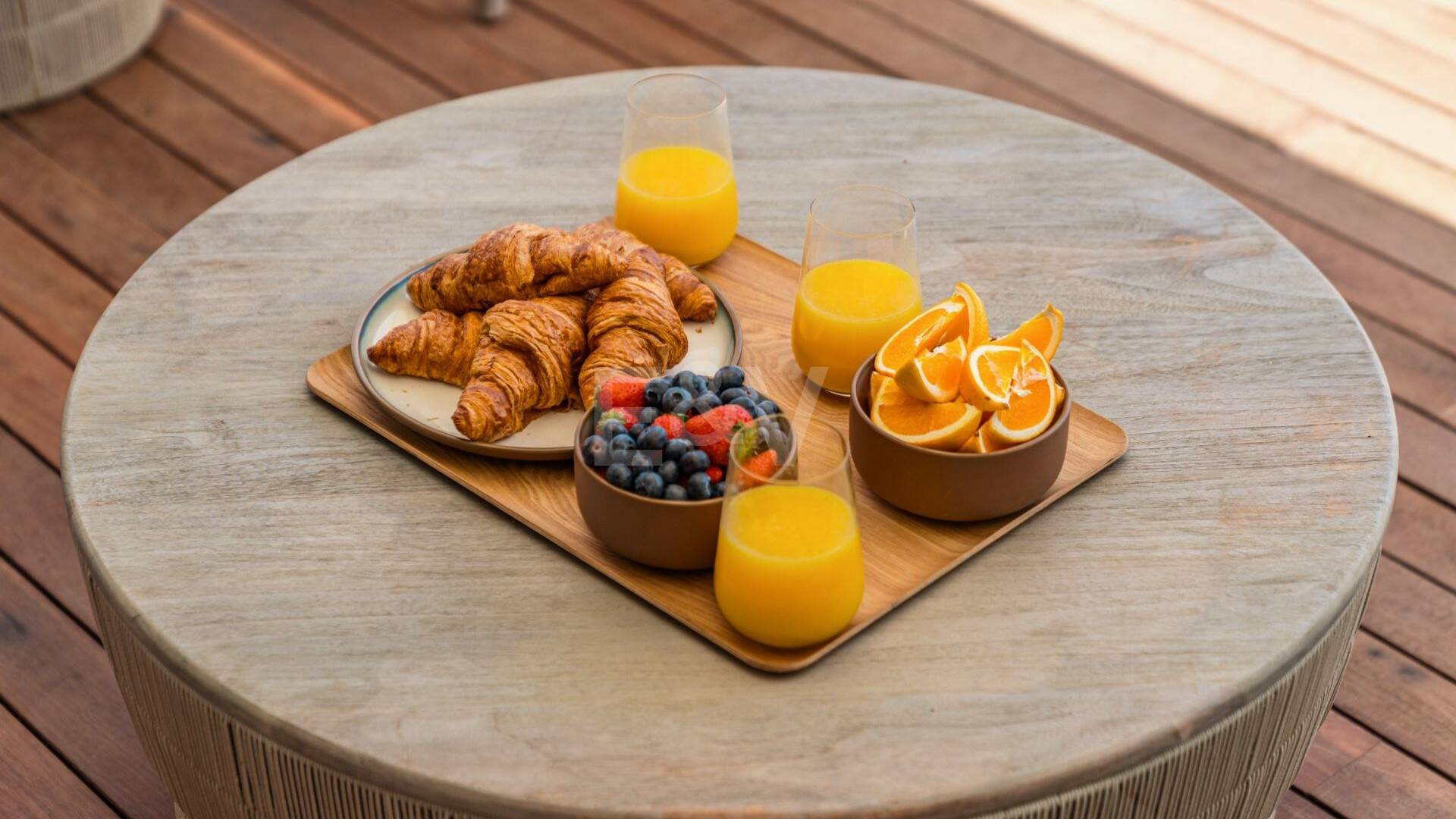 Duplex Penthouse with La Concha Views in Lomas del Rey