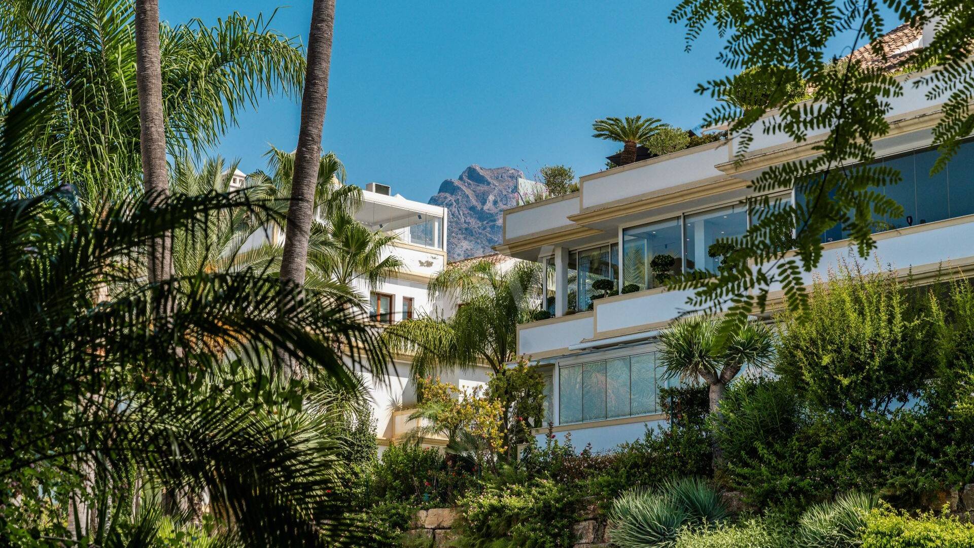 Penthouse na sprzedaż w Las Lomas del Marbella Club, Marbella Golden Mile