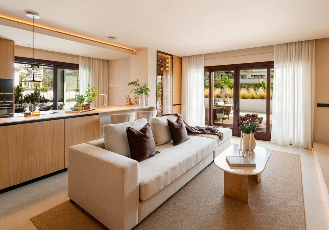 Penthouse Duplex avec vues sur La Concha à Lomas del Rey