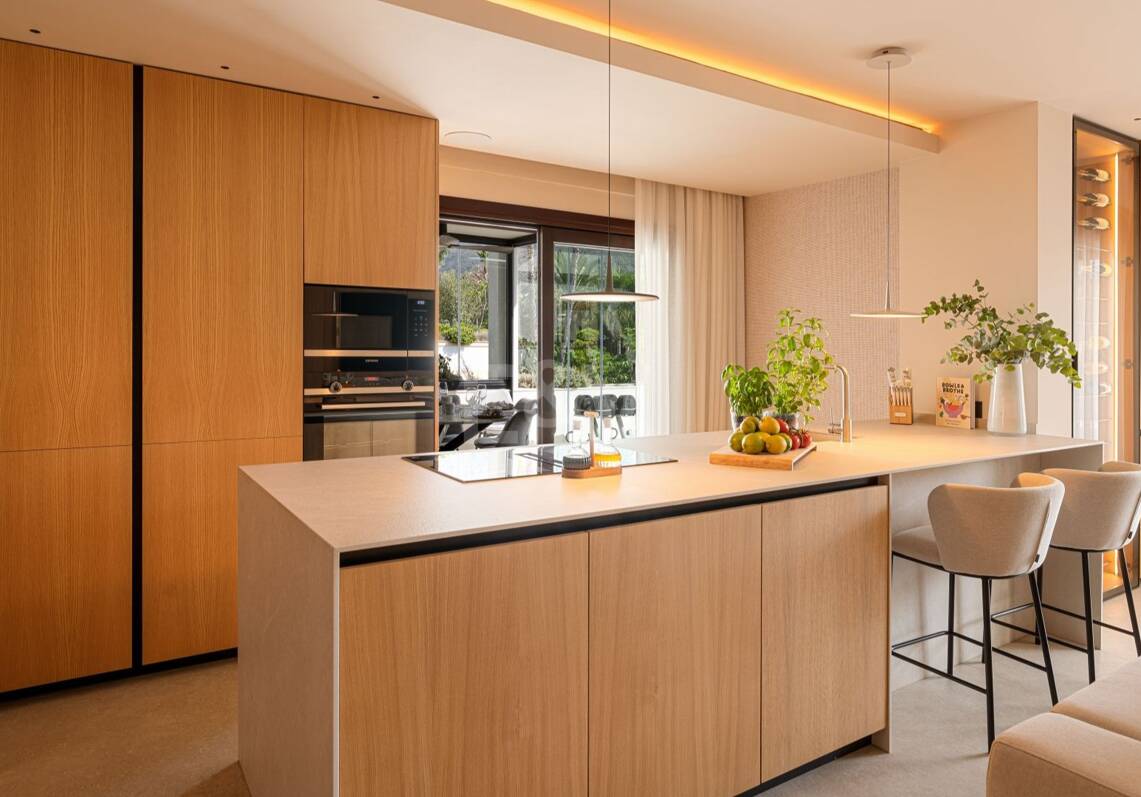 Penthouse Duplex avec vues sur La Concha à Lomas del Rey