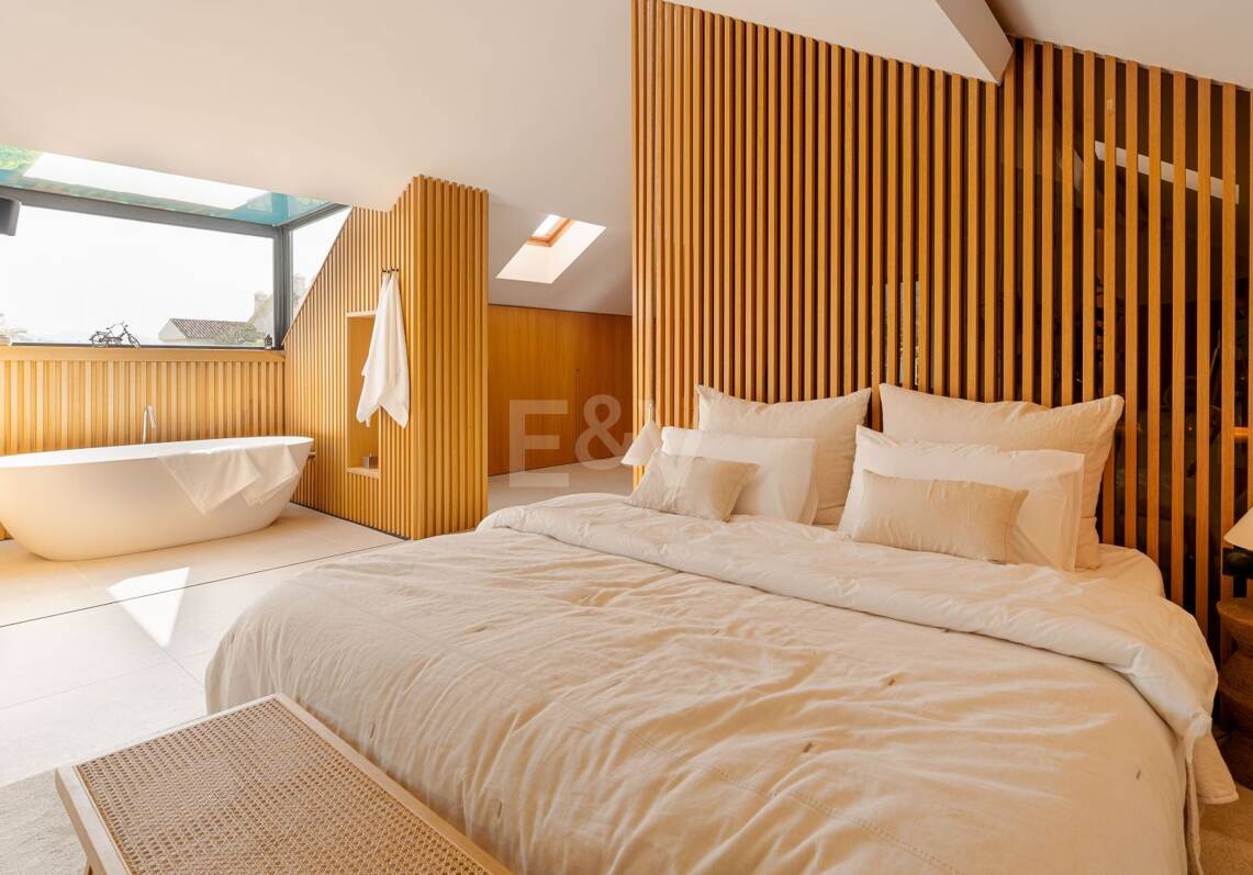 Penthouse Duplex avec vues sur La Concha à Lomas del Rey