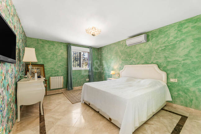 Traditionell Villa på den mest exklusiva stranden av Marbella East