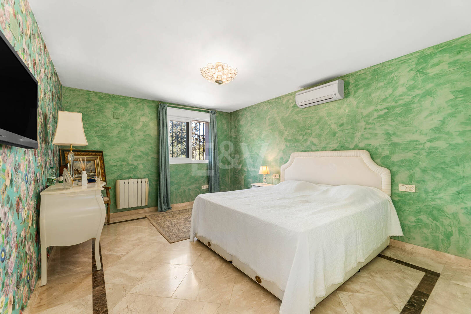 Traditionell Villa på den mest exklusiva stranden av Marbella East