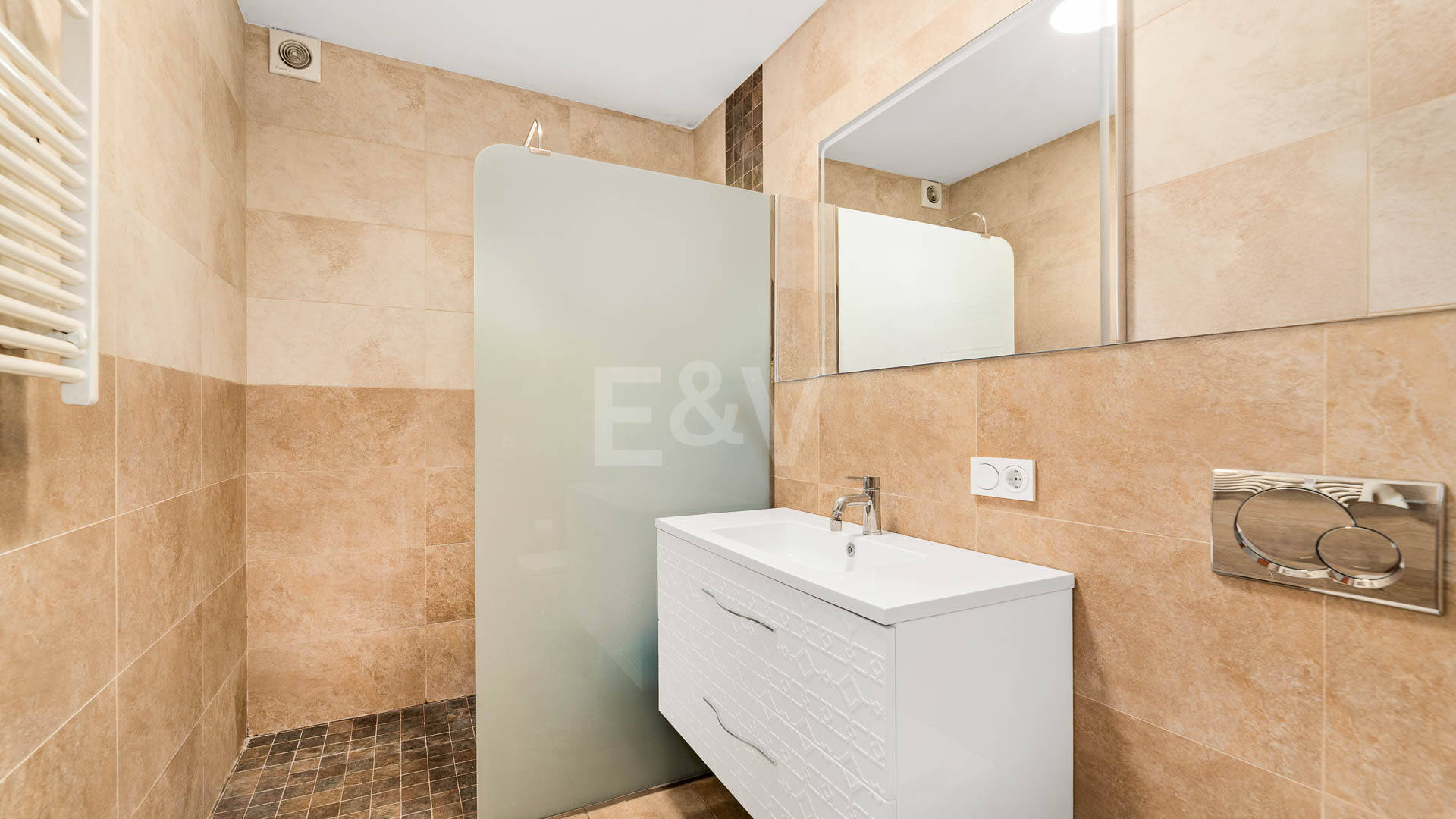 Traditionell Villa på den mest exklusiva stranden av Marbella East