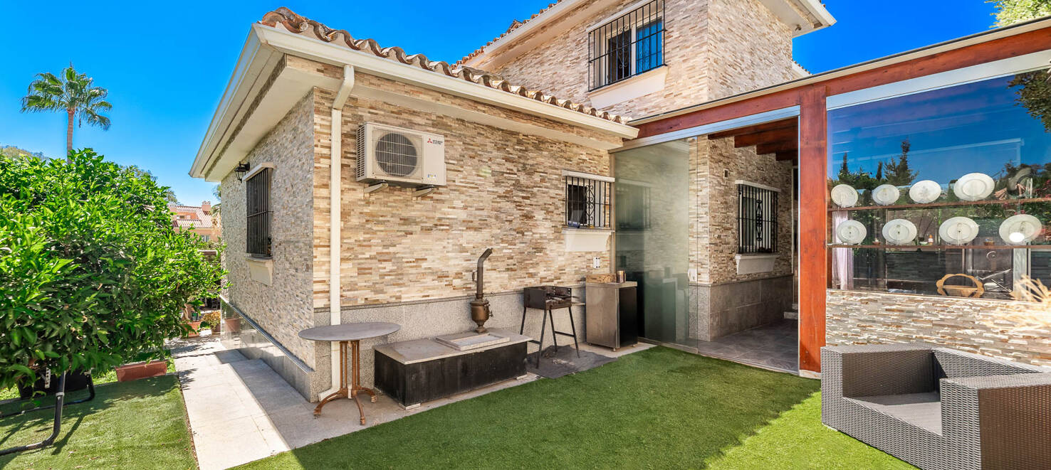 Traditionell Villa på den mest exklusiva stranden av Marbella East