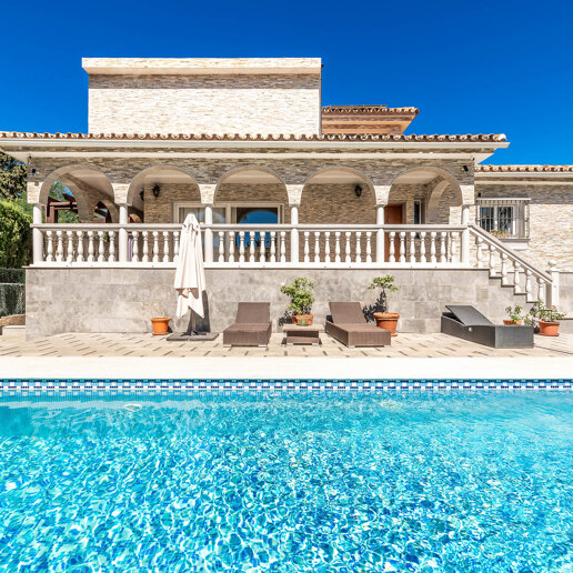 Traditional Villa on the most Exclusive Beachside of Marbella East