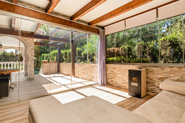 Traditionell Villa på den mest exklusiva stranden av Marbella East