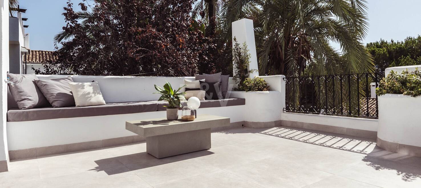 Luxury Duplex Apartment with Andalusian Charm