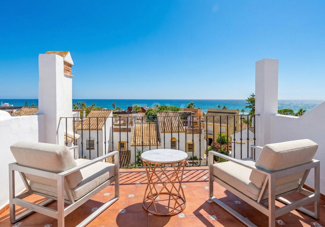 Beachside Townhouse med havsutsikt i Costabella