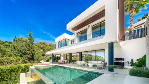 Stilvolle Moderne Villa mit Exzellentem Wert und Atemberaubendem Panoramablick in Banus Heights, Benahavis