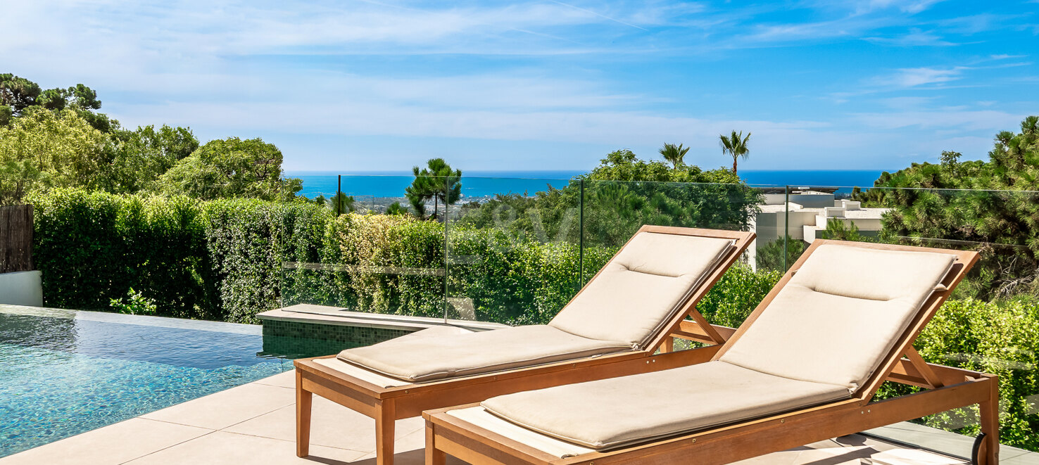 Stylish Well-Priced Contemporary Villa with Breathtaking Panoramic Views in Banus Heights, Benahavis