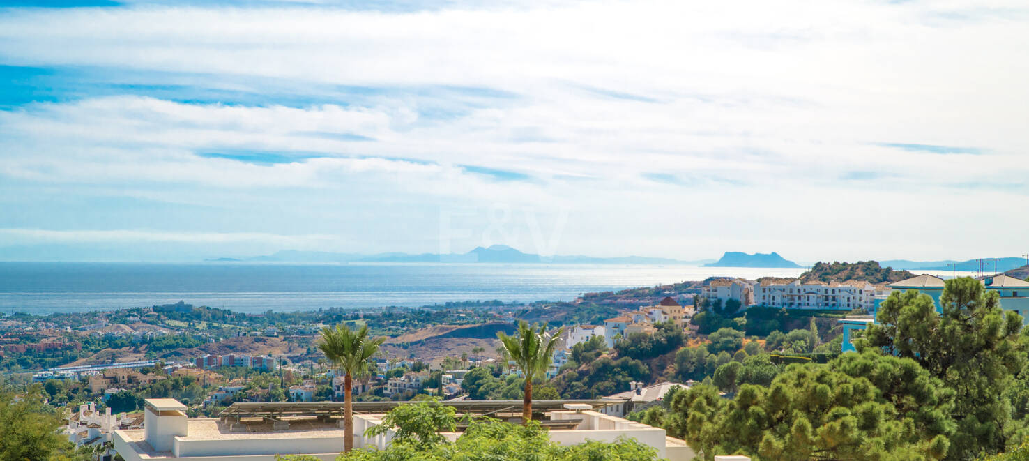 Stylish Well-Priced Contemporary Villa with Breathtaking Panoramic Views in Banus Heights, Benahavis