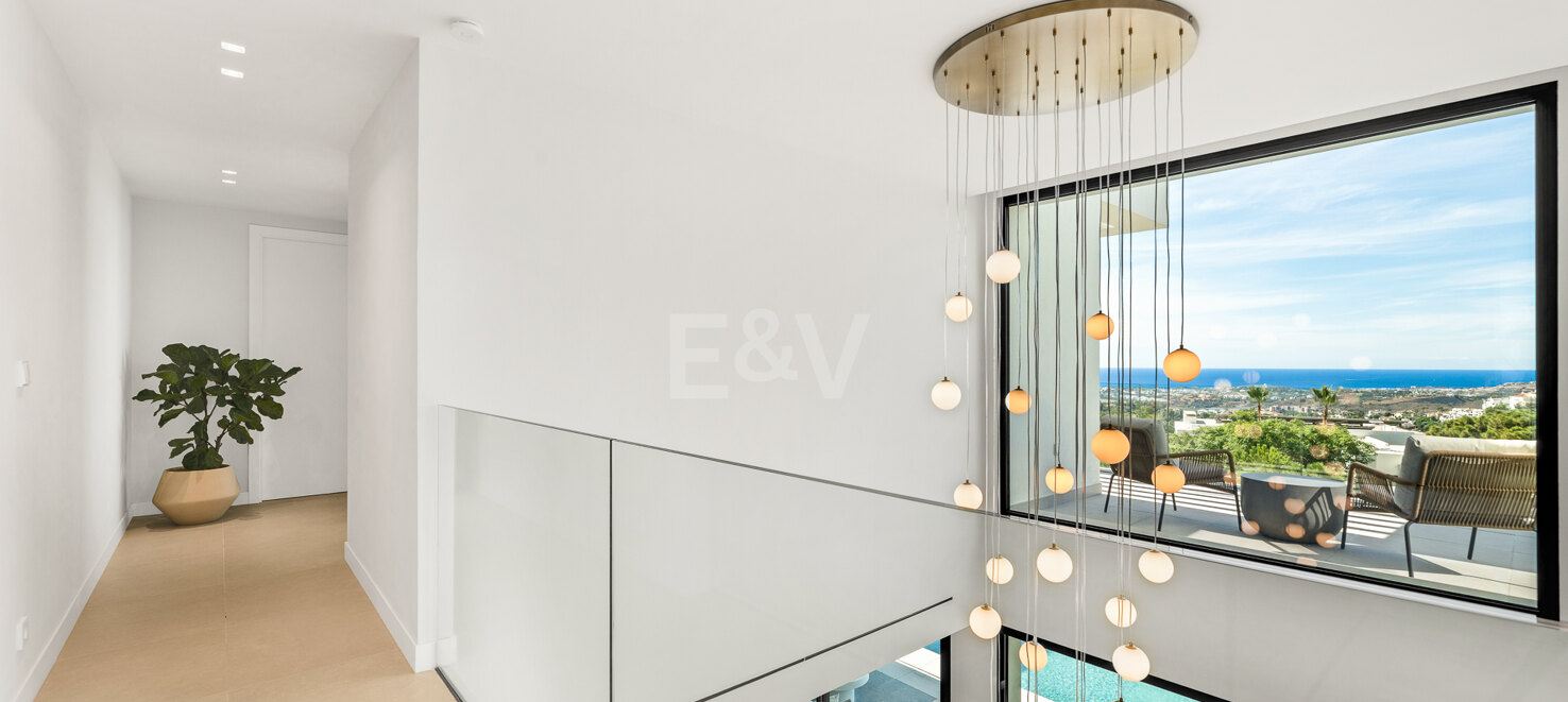 Stylish Well-Priced Contemporary Villa with Breathtaking Panoramic Views in Banus Heights, Benahavis