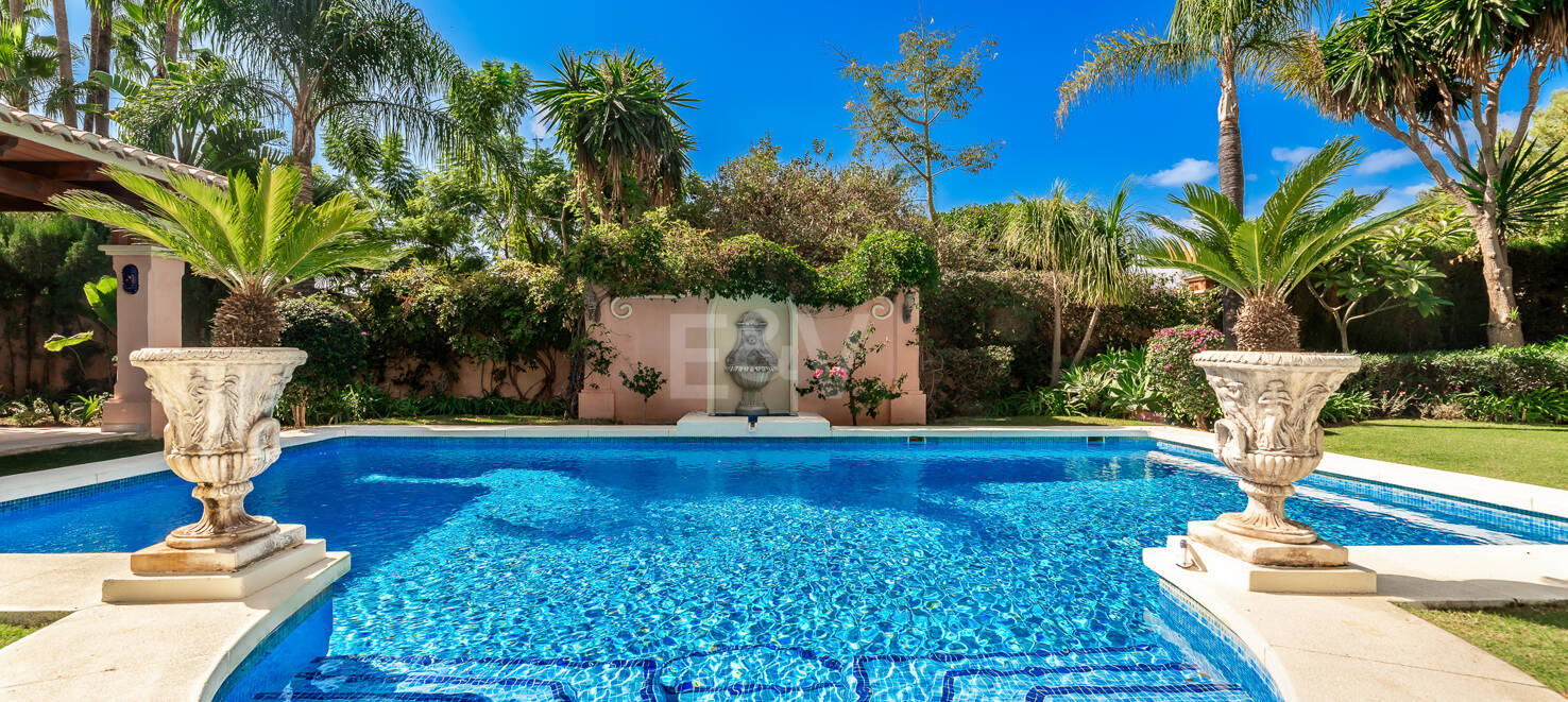 Willa na sprzedaż w Nueva Andalucia, Marbella (Wszystkie obszary)