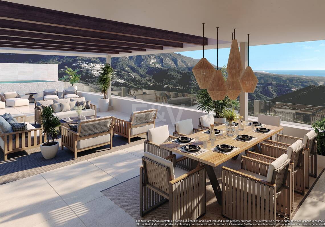 Luxury Duplex Penthouse with Private Pool and Panoramic Sea Views
