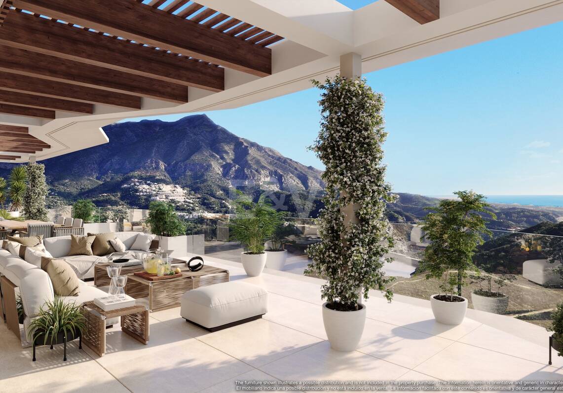 Luxury Duplex Penthouse with Private Pool and Panoramic Sea Views