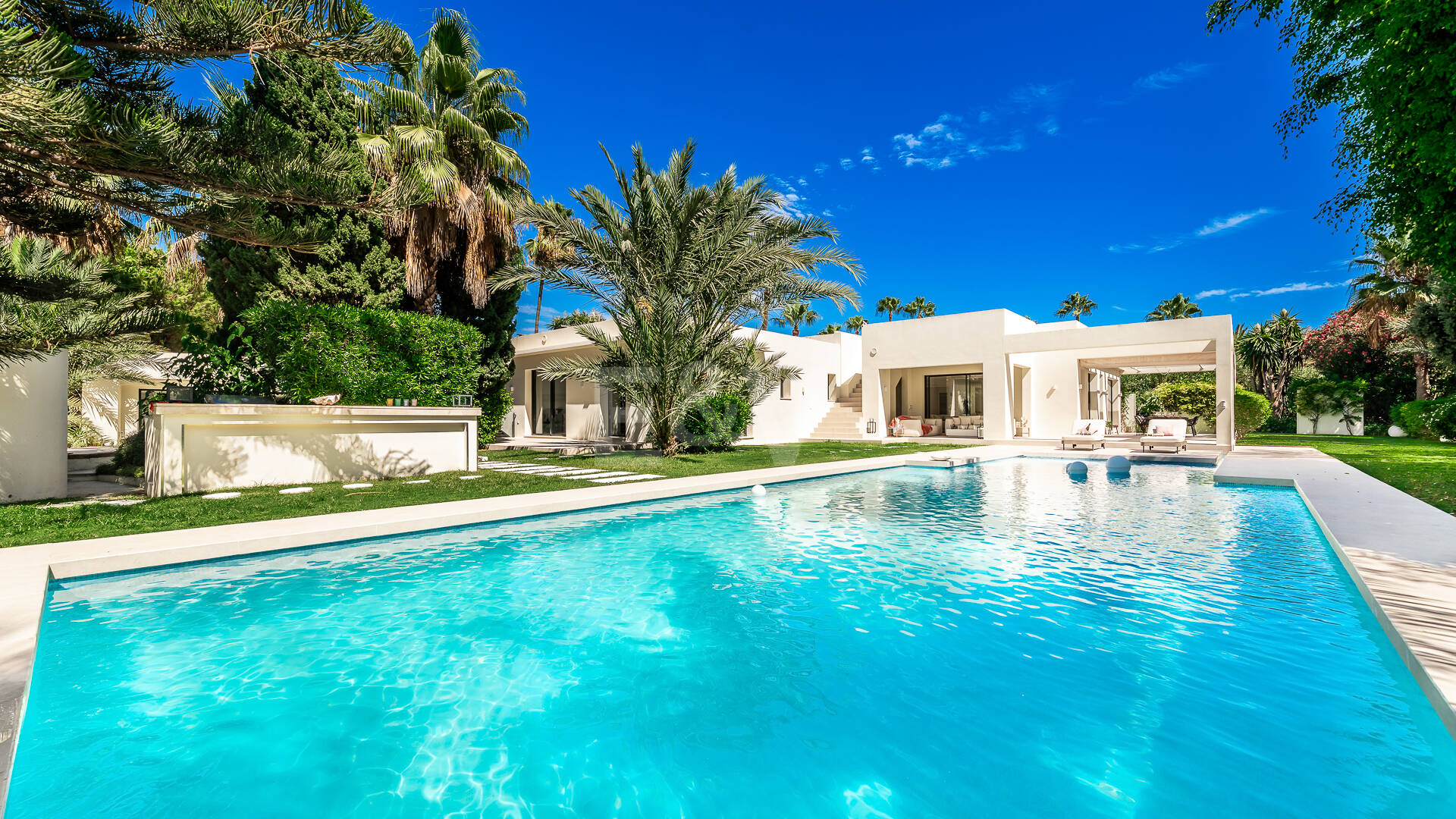 Casa del Mar: Villa de Lujo frente al Mar