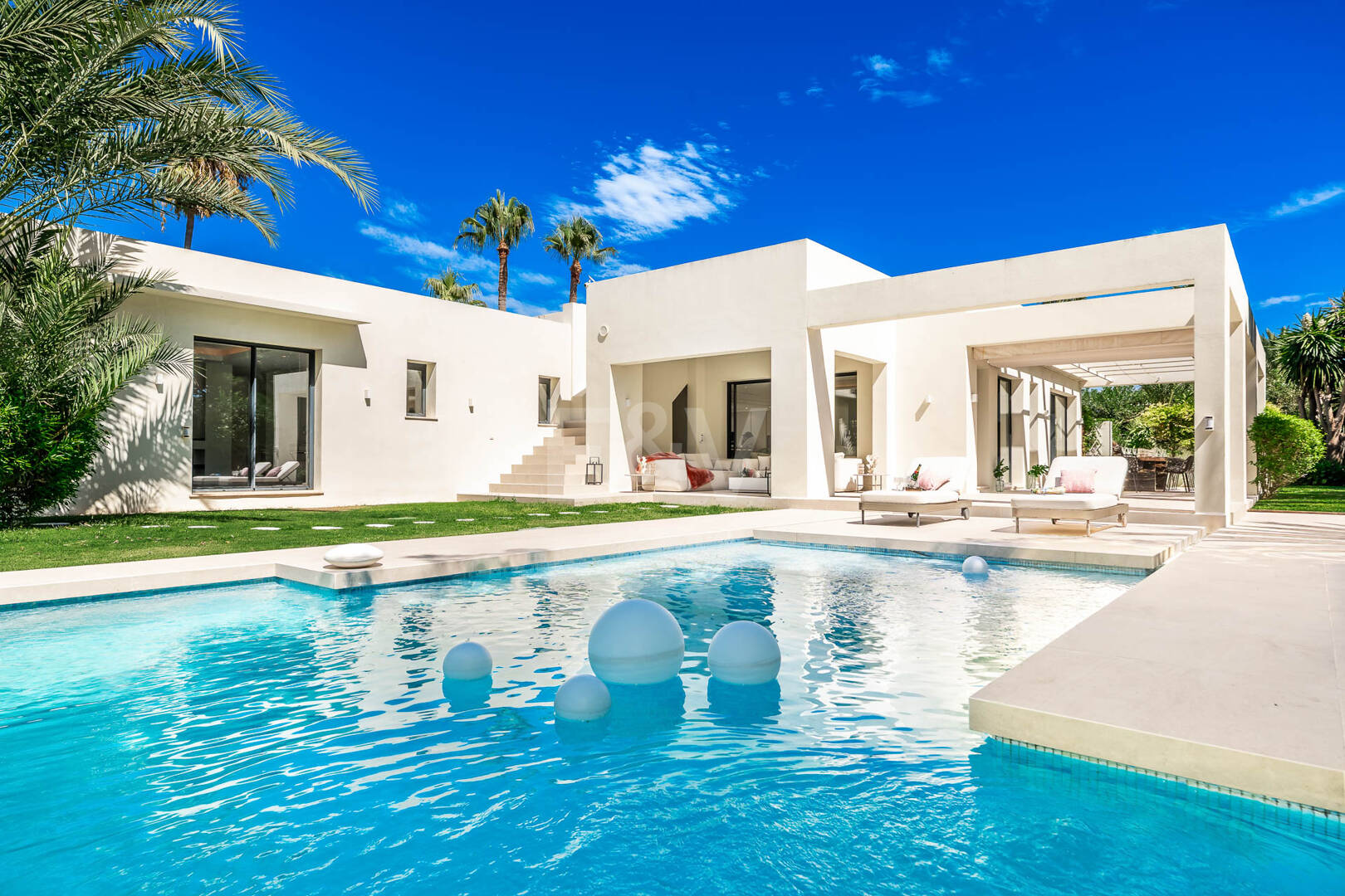 Casa del Mar: Villa de Lujo frente al Mar