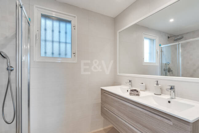 Townhouse nära stranden i Costabella