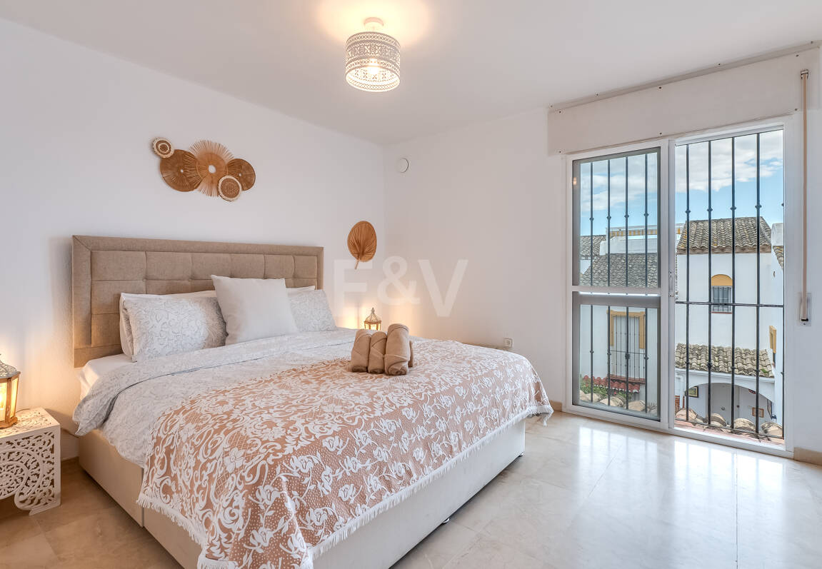 Townhouse nära stranden i Costabella