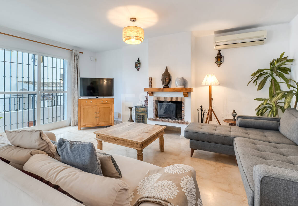 Townhouse nära stranden i Costabella