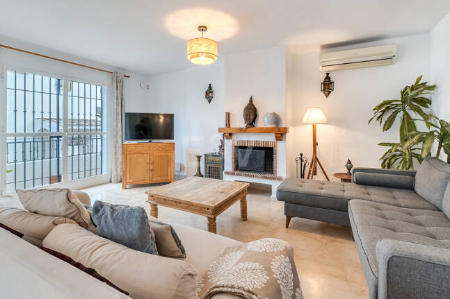 Townhouse nära stranden i Costabella