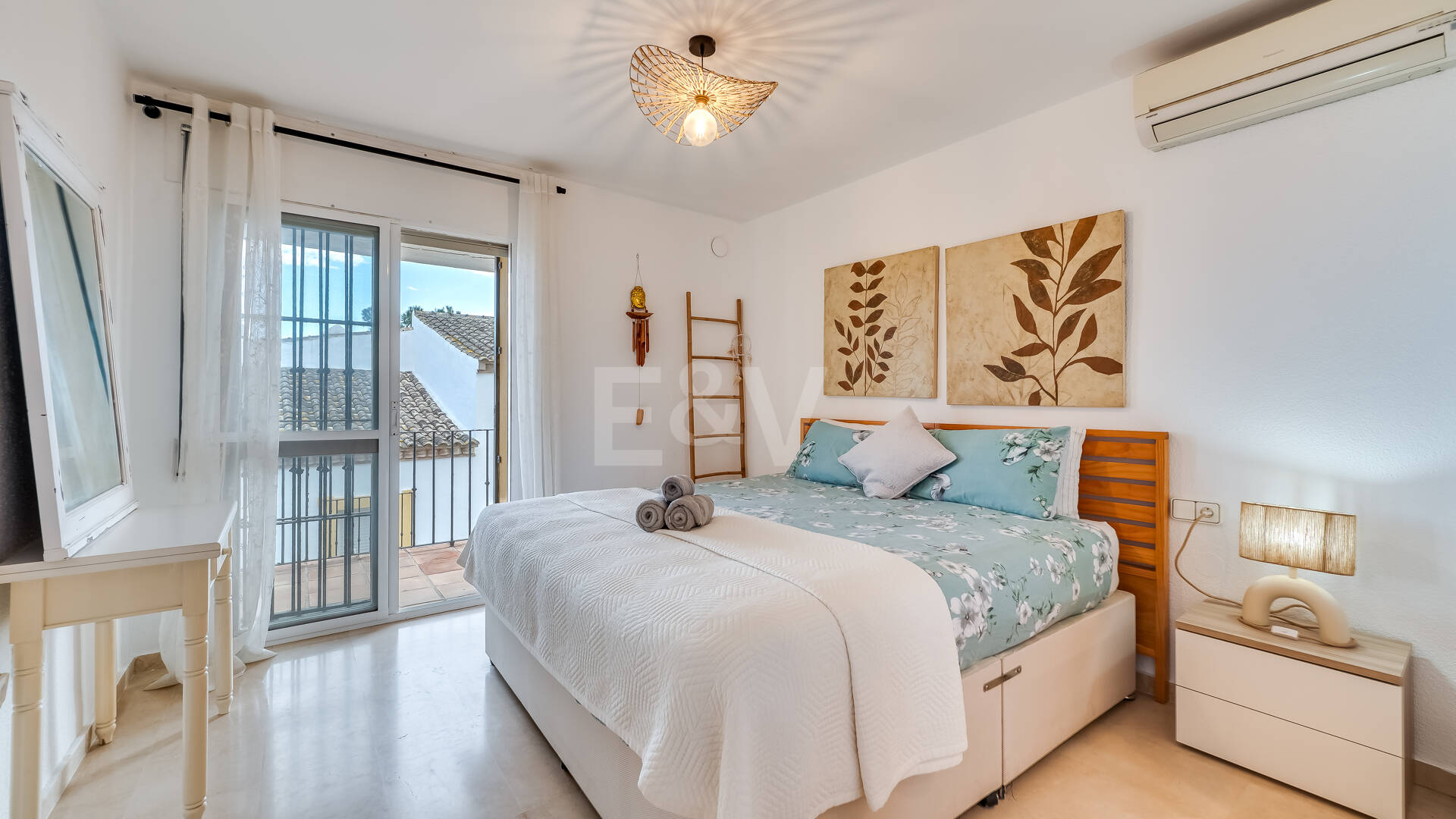 Townhouse nära stranden i Costabella