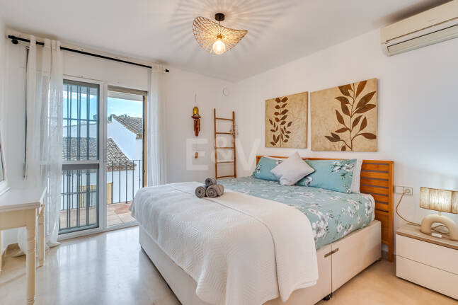 Townhouse nära stranden i Costabella