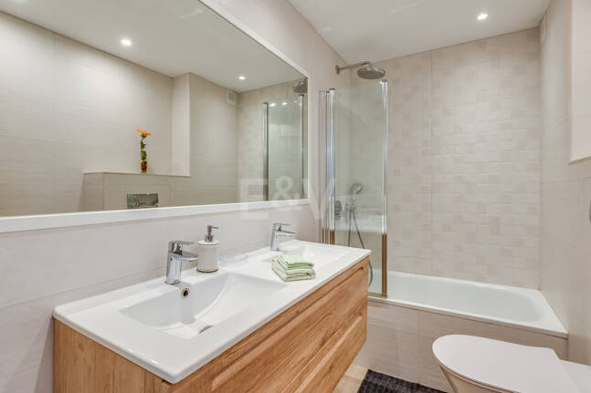 Townhouse nära stranden i Costabella