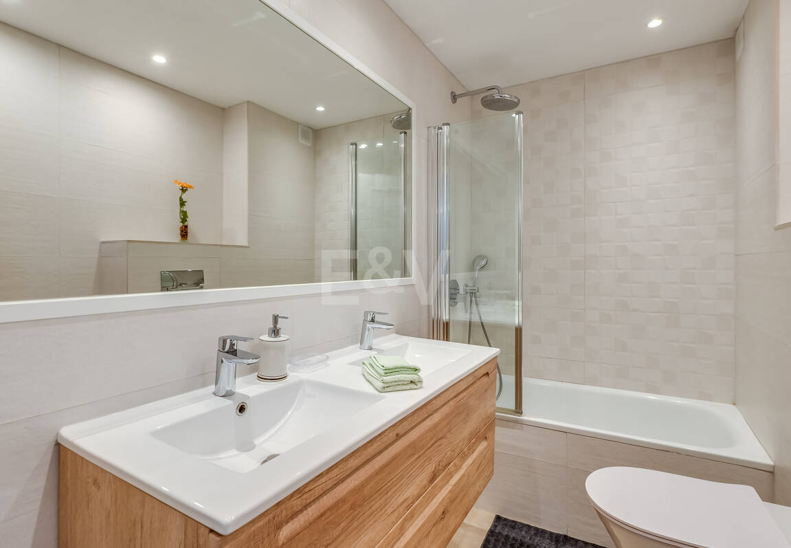 Townhouse nära stranden i Costabella