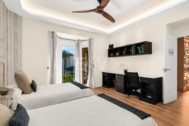 Elegant Villa Next to the Exclusive Puente Romano Resort