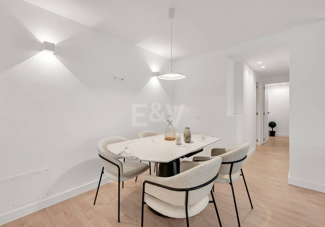 Modernes Apartment mit Privatem Balkon im Lebendigen Zentrum von Marbella