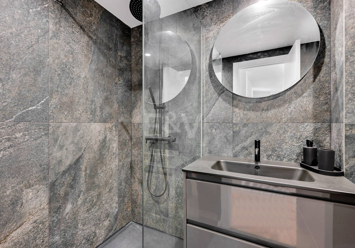 Modernes Apartment mit Privatem Balkon im Lebendigen Zentrum von Marbella