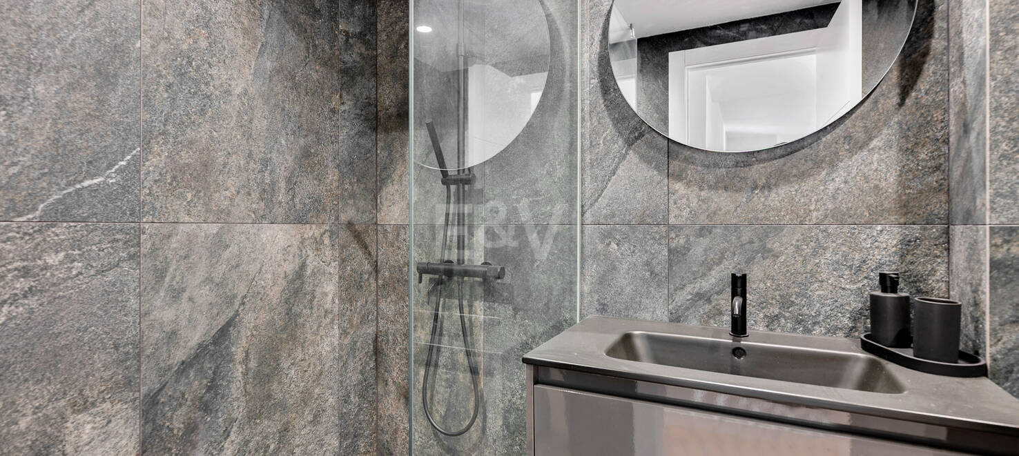 Modernes Apartment mit Privatem Balkon im Lebendigen Zentrum von Marbella