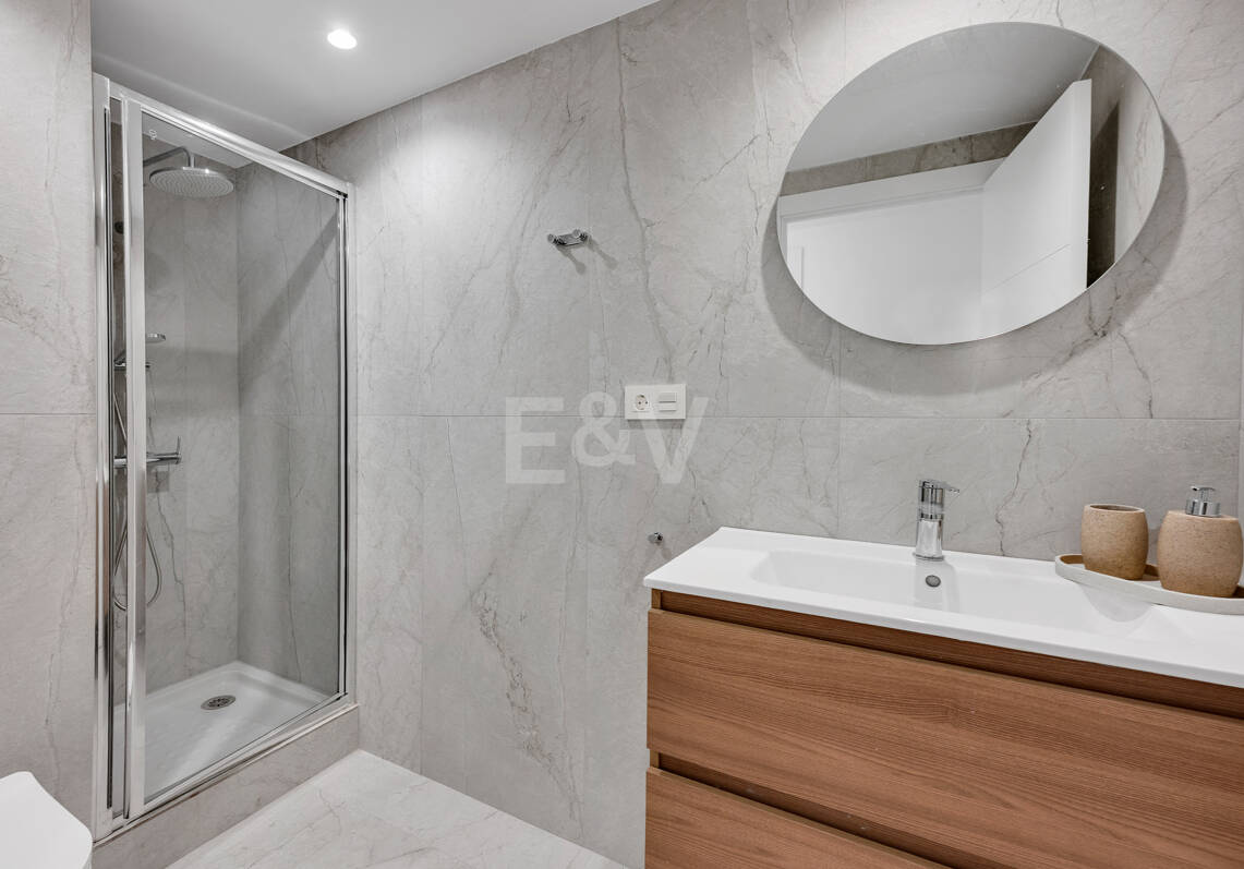 Modernes Apartment mit Privatem Balkon im Lebendigen Zentrum von Marbella
