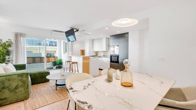 Modernes Apartment mit Privatem Balkon im Lebendigen Zentrum von Marbella