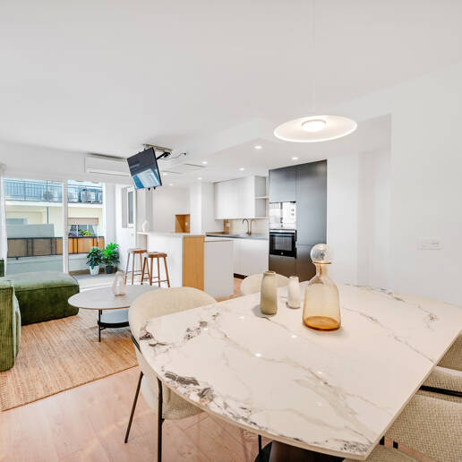 Modernes Apartment mit Privatem Balkon im Lebendigen Zentrum von Marbella