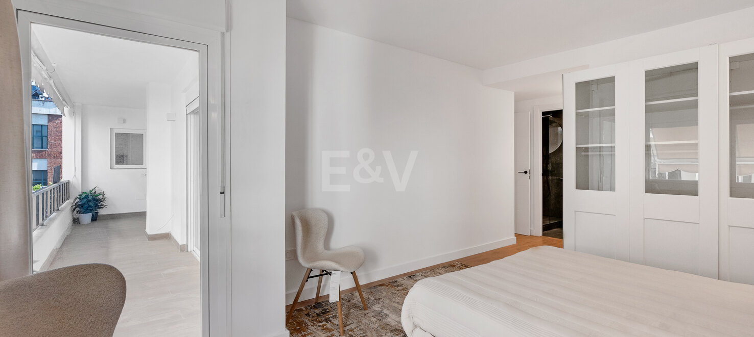 Modern Apartment with Private Balcony in Marbella’s Vibrant Centre