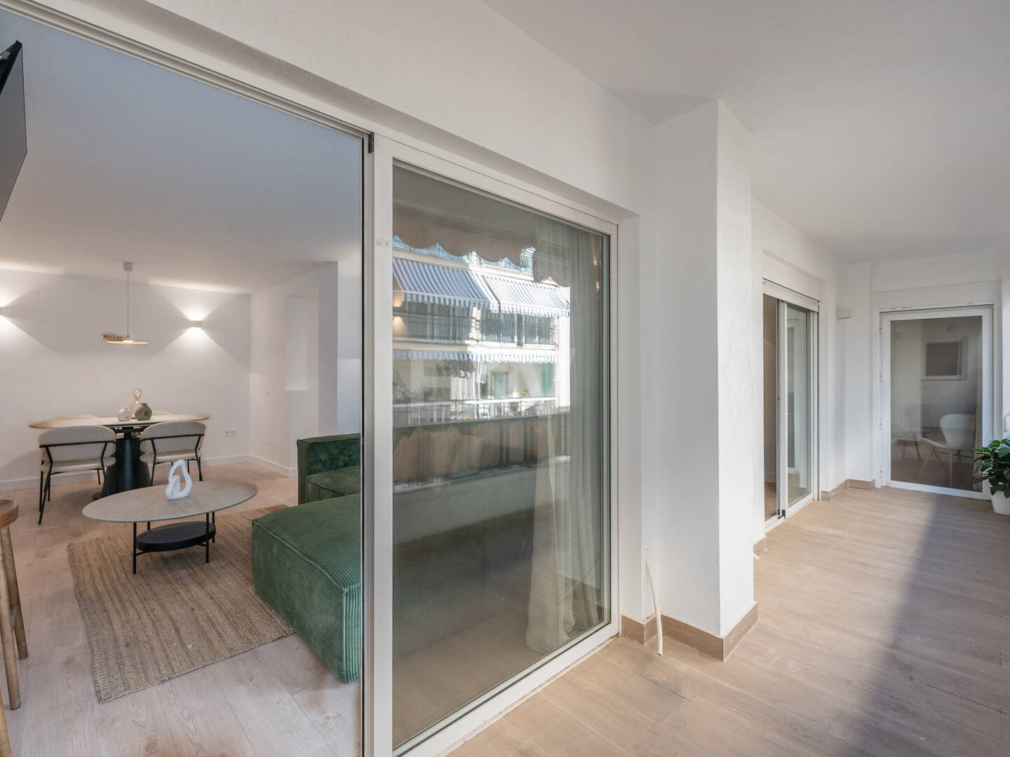 Modern Apartment with Private Balcony in Marbella’s Vibrant Centre